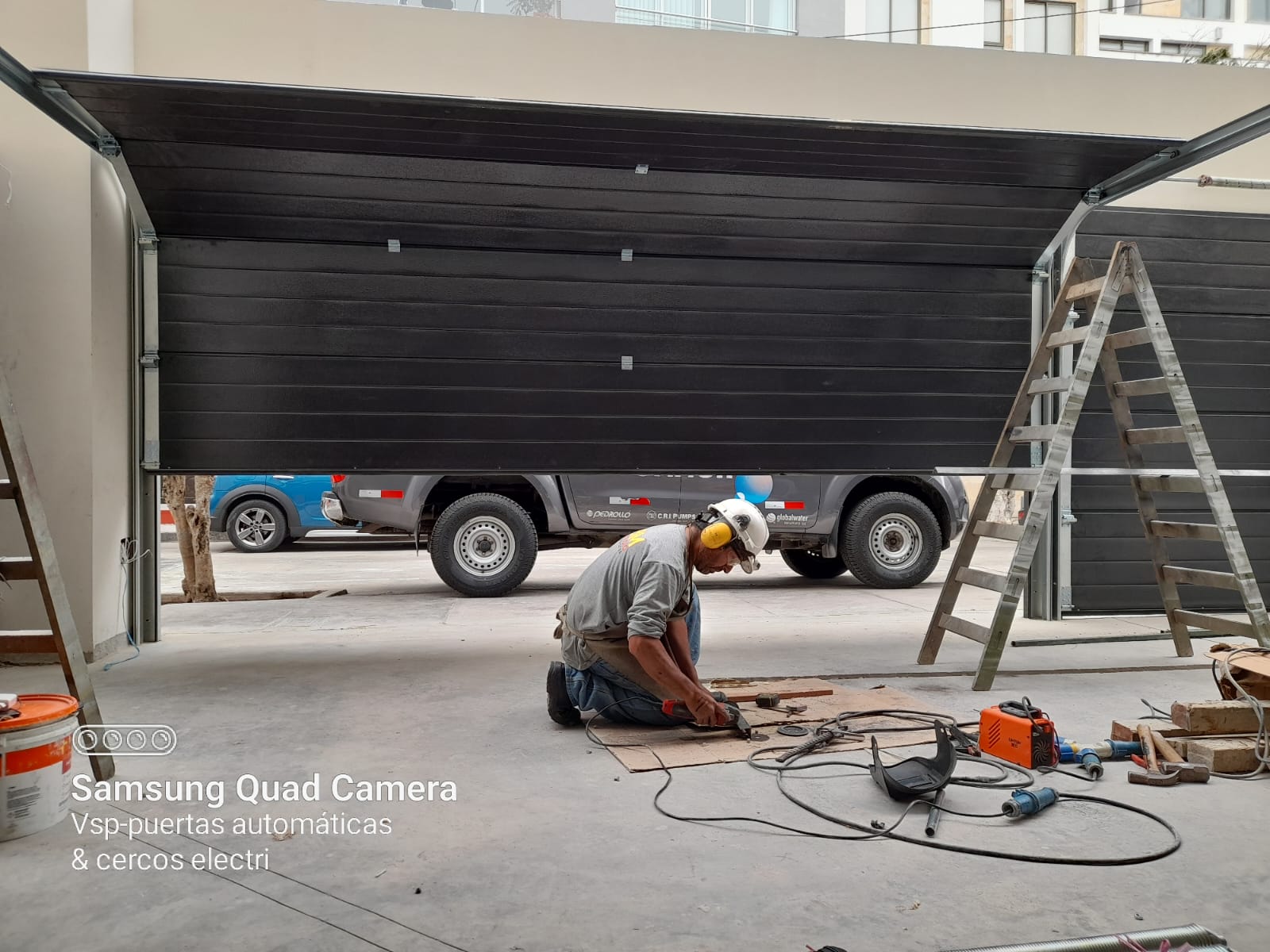 Instalación de puerta automática